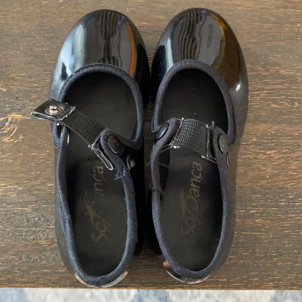 COPY - So danca black patent tap shoes toddler size 8M